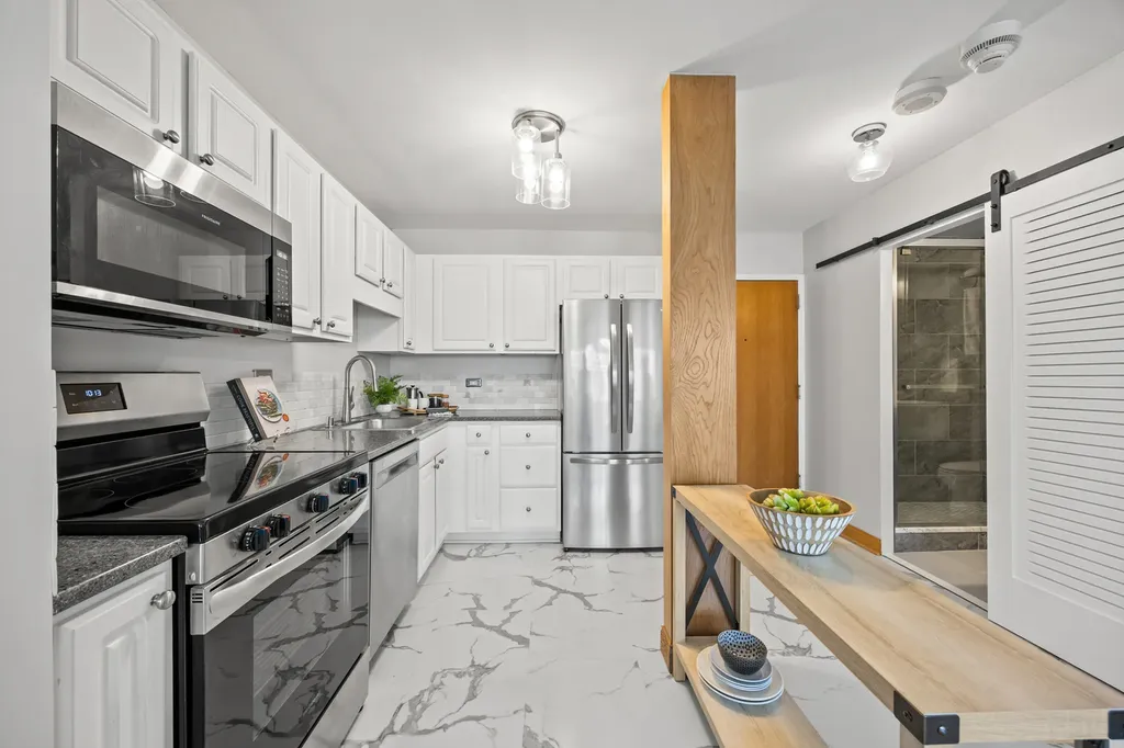 211 East Ohio Street Chicago IL 60611