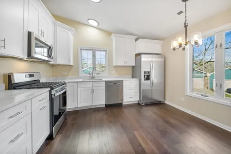 507 West Parkside Drive Palatine IL 60067