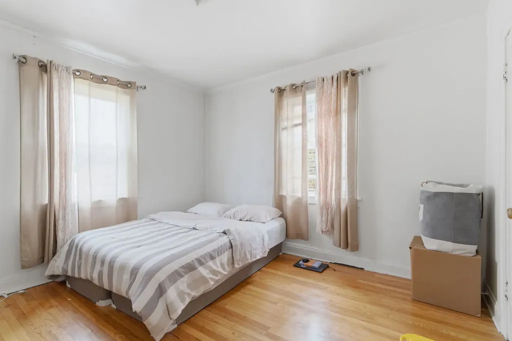 6066 North Albany Avenue Chicago IL 60659