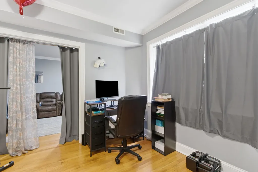 6066 North Albany Avenue Chicago IL 60659