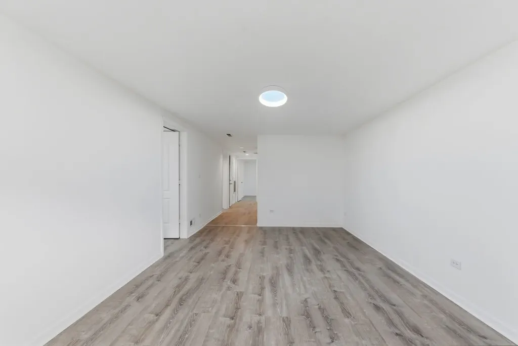 6066 North Albany Avenue Chicago IL 60659