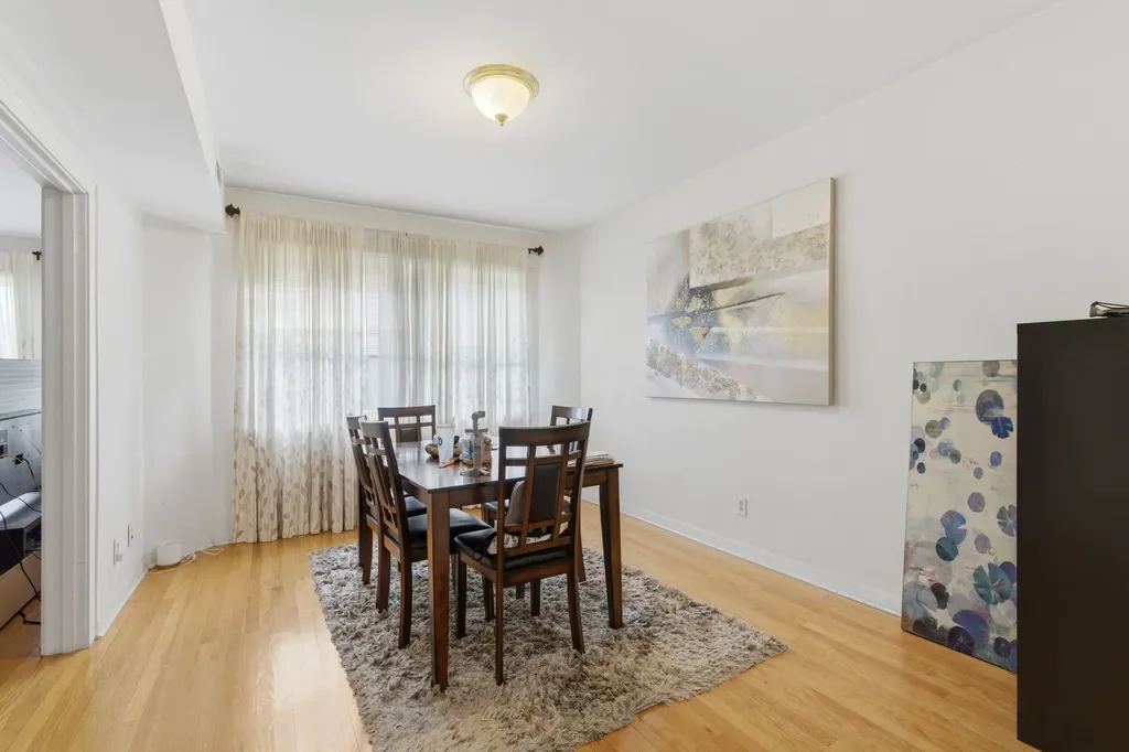 6066 North Albany Avenue Chicago IL 60659