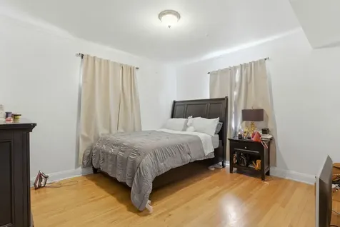 6066 North Albany Avenue Chicago IL 60659