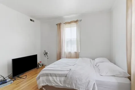 6066 North Albany Avenue Chicago IL 60659