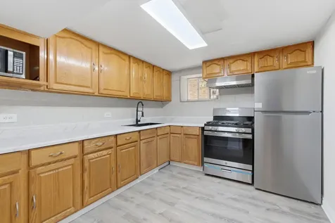 6066 North Albany Avenue Chicago IL 60659