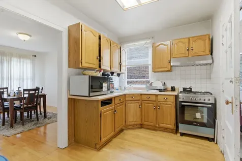 6066 North Albany Avenue Chicago IL 60659