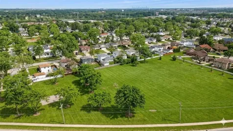 458 North 5th Avenue Des Plaines IL 60016