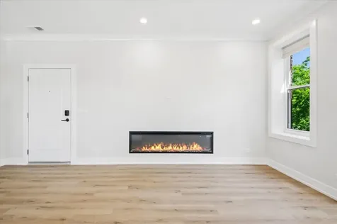 1542 West Rosemont Avenue Chicago IL 60660