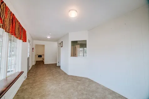 223 East Mulberry Street Watseka IL 60970