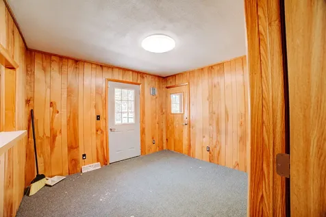 223 East Mulberry Street Watseka IL 60970