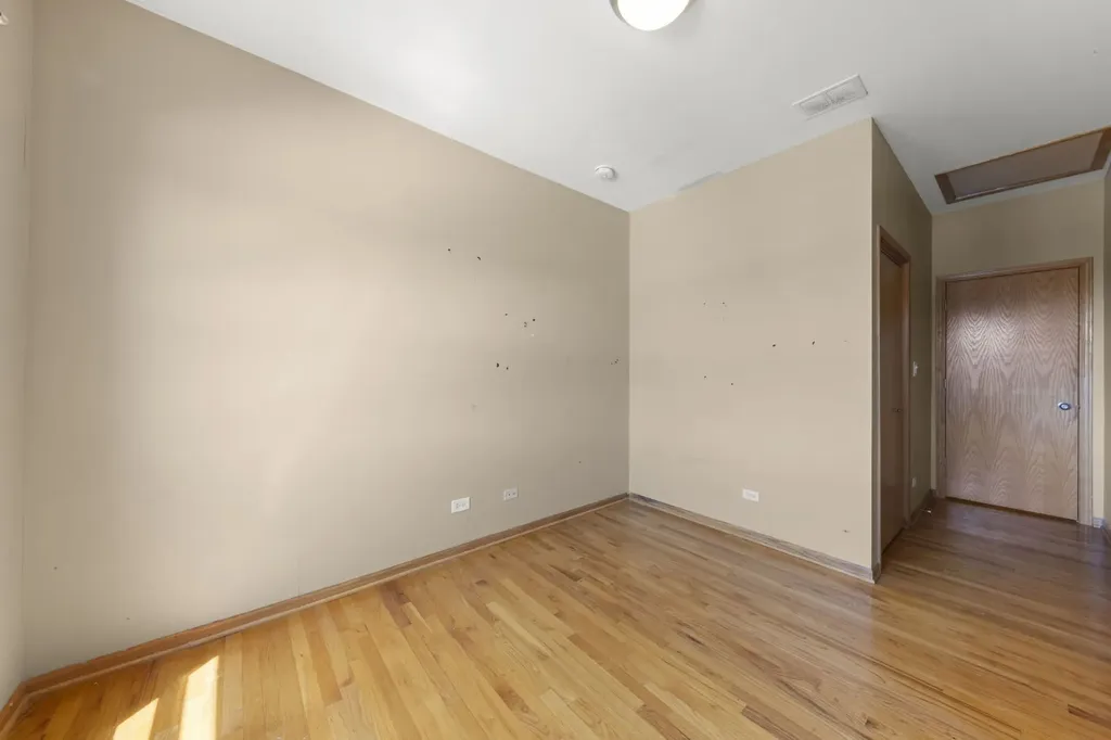 3246 West Warren Boulevard Chicago IL 60624