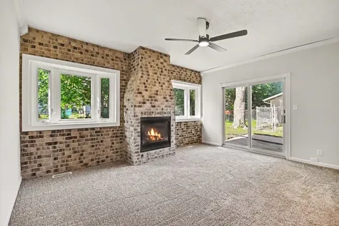 715 Evergreen Court Romeoville IL 60446