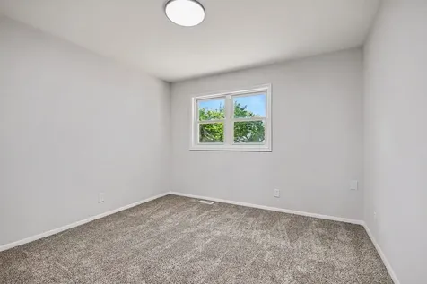715 Evergreen Court Romeoville IL 60446