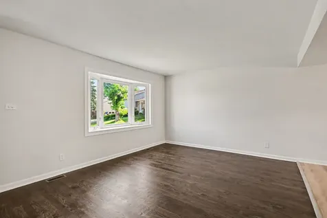 715 Evergreen Court Romeoville IL 60446