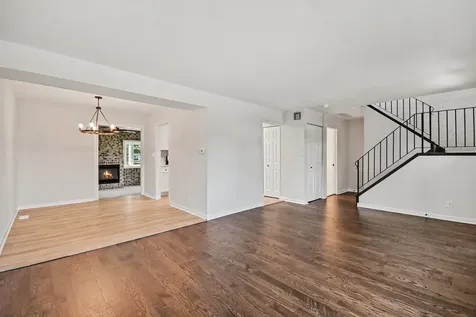 715 Evergreen Court Romeoville IL 60446