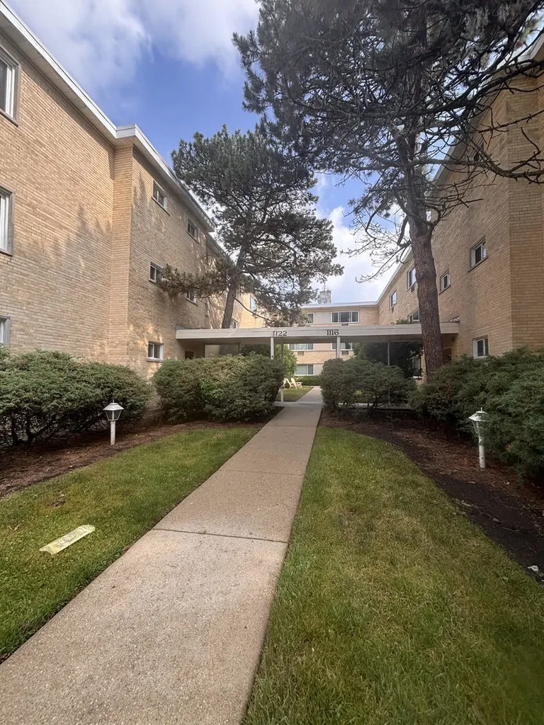 1122 Greenleaf Avenue Wilmette IL 60091