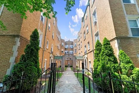 6414 North Newgard Avenue Chicago IL 60626