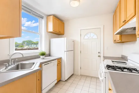 6414 North Newgard Avenue Chicago IL 60626