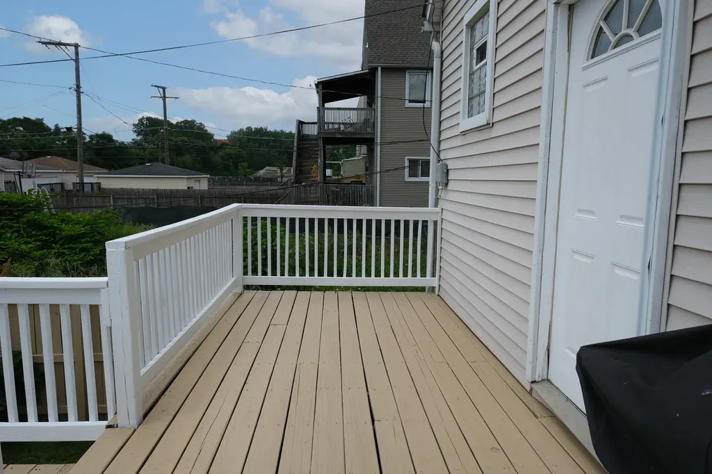 731 West 48th Place Chicago IL 60609