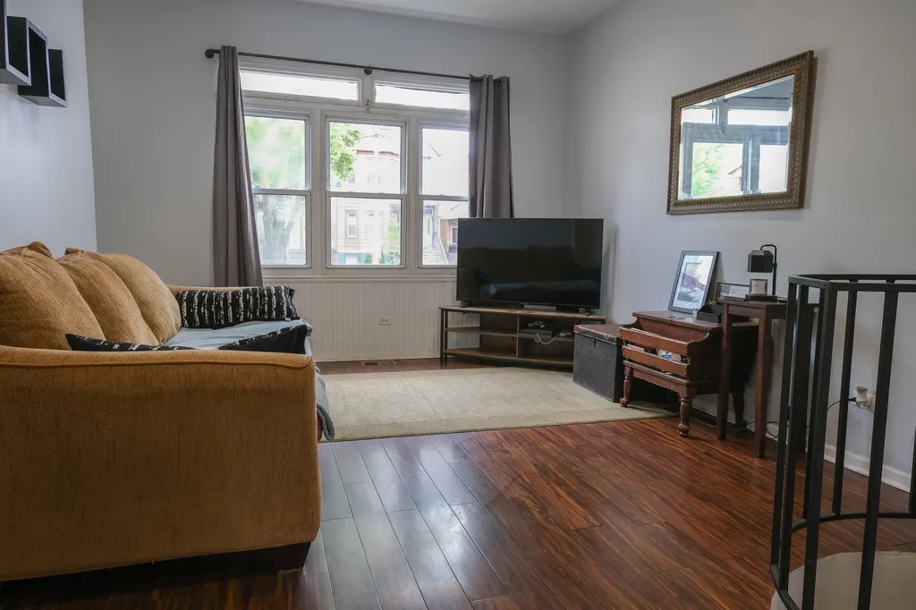 731 West 48th Place Chicago IL 60609