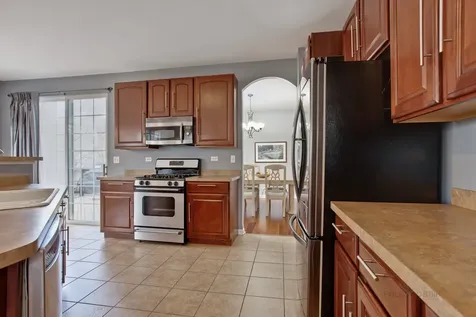 620 Geneva Court Indian Creek IL 60061