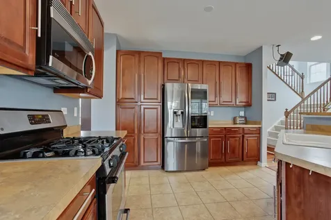 620 Geneva Court Indian Creek IL 60061