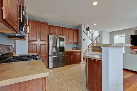 620 Geneva Court Indian Creek IL 60061