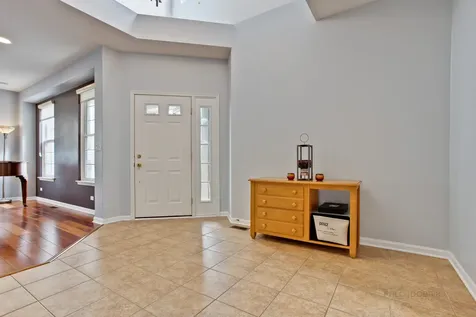 620 Geneva Court Indian Creek IL 60061