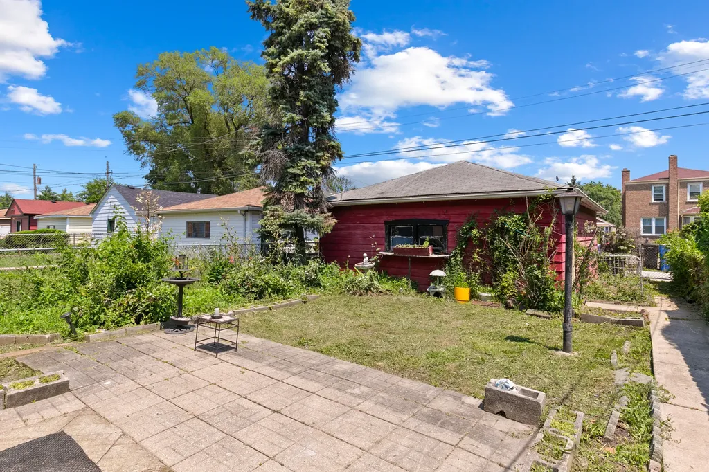 10553 South Calumet Avenue Chicago IL 60628