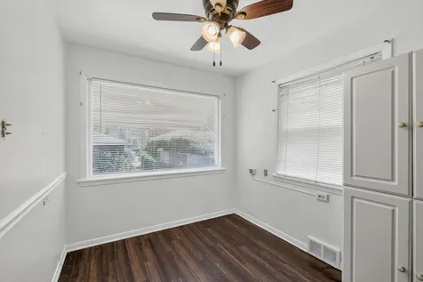 10553 South Calumet Avenue Chicago IL 60628