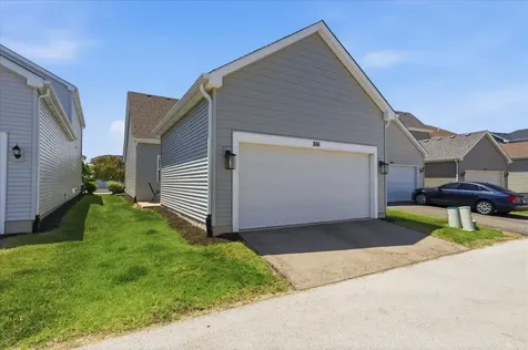 886 Simpson Avenue Elburn IL 60119