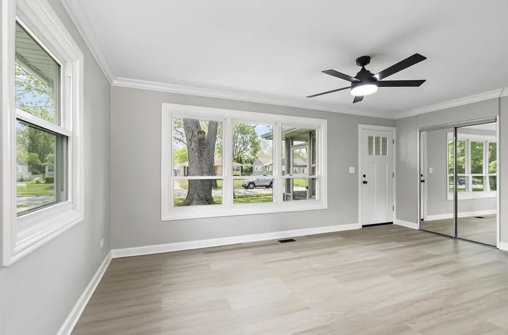 2204 Hawk Lane Rolling Meadows IL 60008