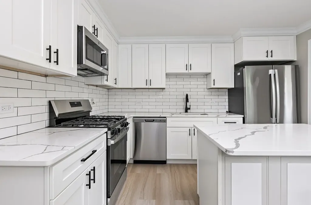 2204 Hawk Lane Rolling Meadows IL 60008