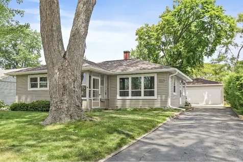 2204 Hawk Lane Rolling Meadows IL 60008