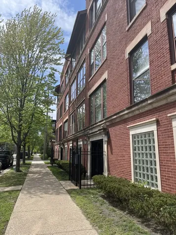 1024 East 52nd Street Chicago IL 60615