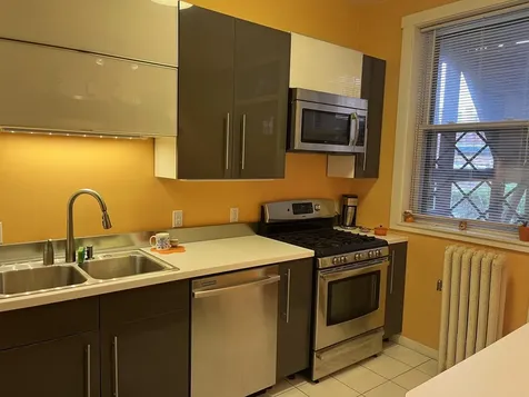 1024 East 52nd Street Chicago IL 60615