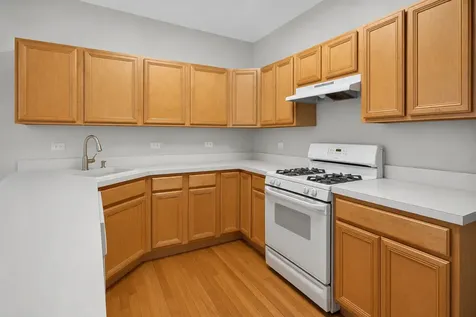 711 Red Oak Court Naperville IL 60563