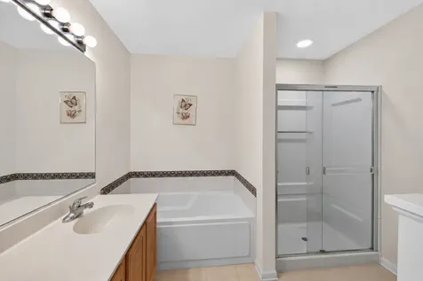 711 Red Oak Court Naperville IL 60563