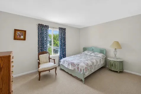 711 Red Oak Court Naperville IL 60563