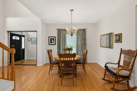 711 Red Oak Court Naperville IL 60563