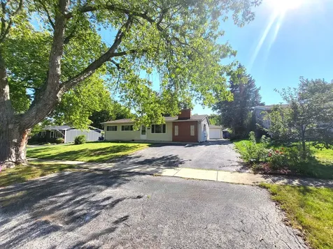18455 West Meadow Lane Gurnee IL 60031