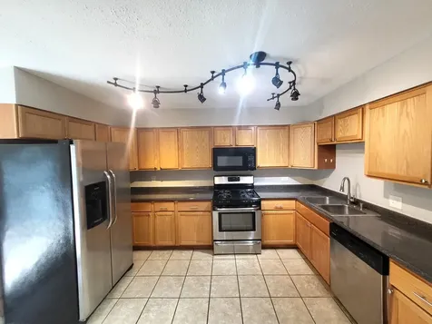 18455 West Meadow Lane Gurnee IL 60031