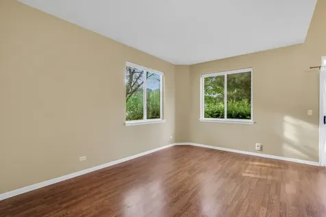 90 Pimlico Court Grayslake IL 60030