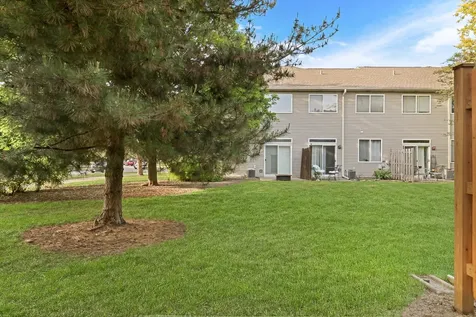 90 Pimlico Court Grayslake IL 60030
