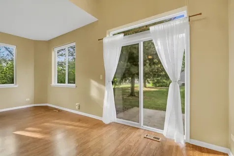 90 Pimlico Court Grayslake IL 60030