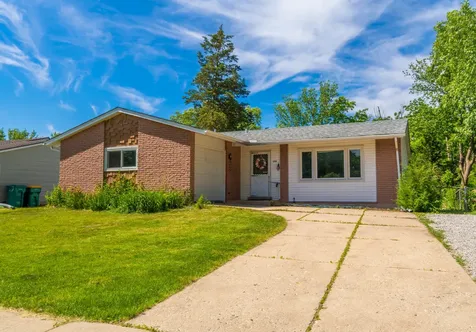 254 Dundee Parkway Buffalo Grove IL 60089