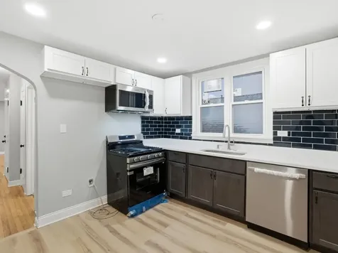 8011 South Dante Avenue Chicago IL 60619
