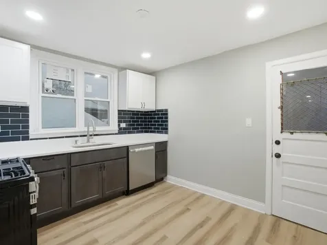 8011 South Dante Avenue Chicago IL 60619