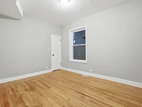 8011 South Dante Avenue Chicago IL 60619
