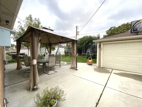 4528 Grace Street Schiller Park IL 60176